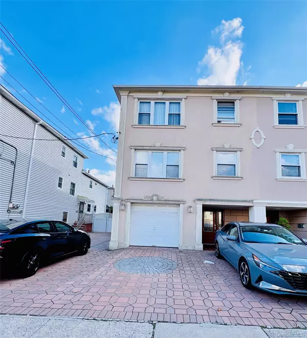208-18 15th RD, Bayside, NY 11360