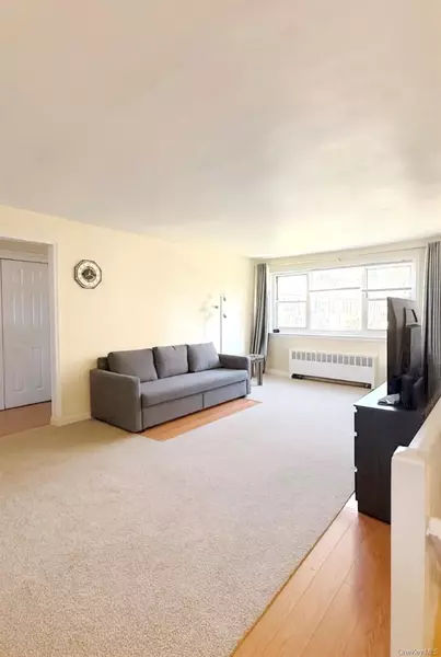 152-47 Jewel AVE #159B, Kew Garden Hills, NY 11367