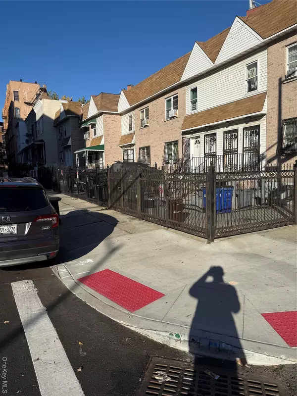 Bronx, NY 10459,815 E 170th ST