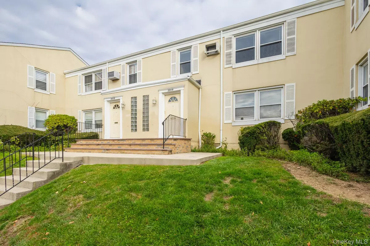 Bellerose, NY 11426,251-41 71st RD #54B