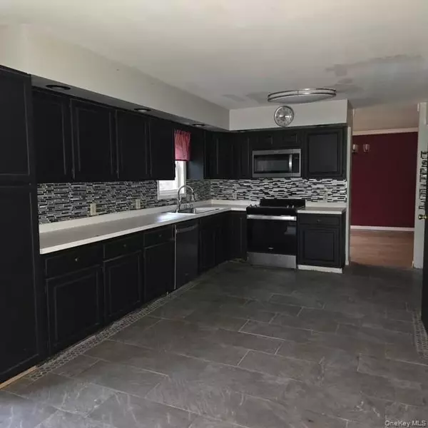 Forestburgh, NY 12777,2752 State Route 42