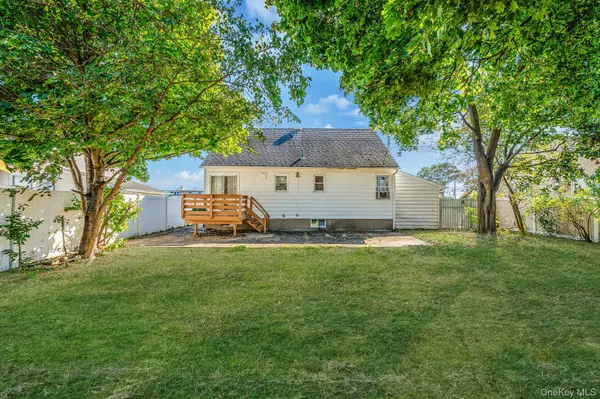 East Meadow, NY 11554,2001 N Jerusalem RD