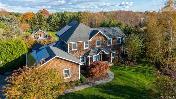 450 Sterling Woods LN, Southold, NY 11971