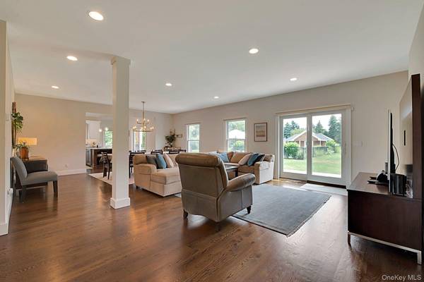 Southold, NY 11971,450 Sterling Woods LN