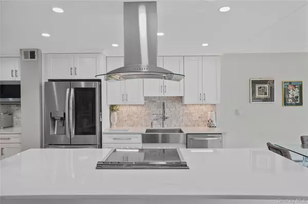 Hartsdale, NY 10530,200 High Point DR #513