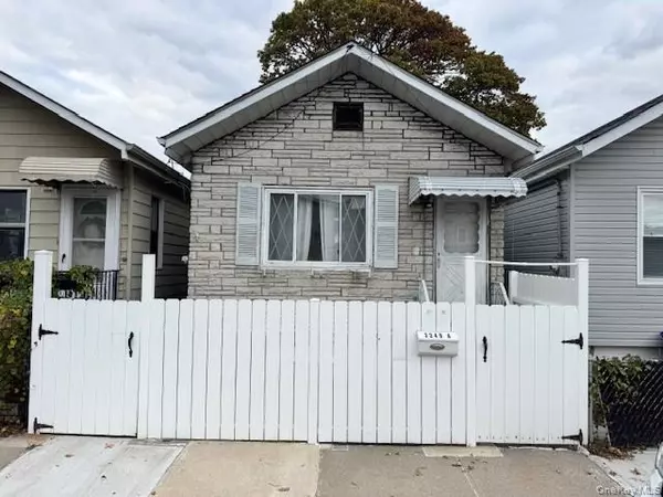 Bronx, NY 10465,3249 Barkley AVE #A