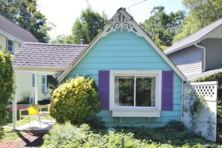 Ossining, NY 10562,42 Campwoods Grounds