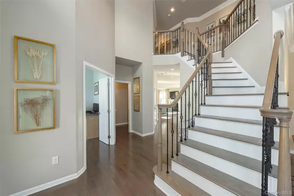 Hopewell Junction, NY 12533,2 E Van Buren WAY