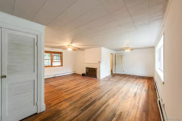 Poughkeepsie, NY 12601,88 Buckingham AVE