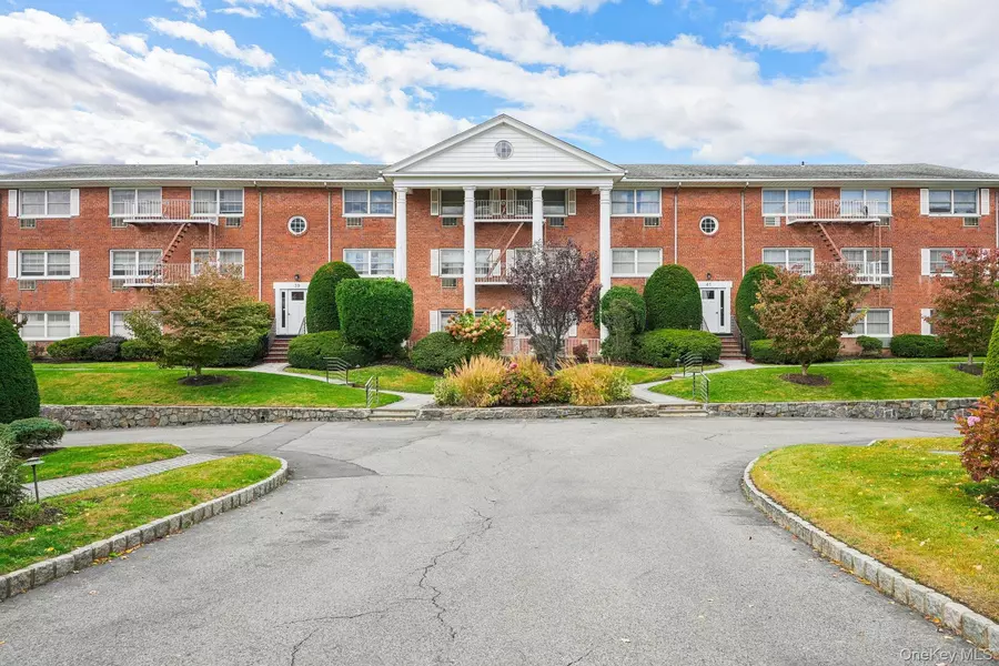 57 Maple AVE #2B, Hastings-on-hudson, NY 10706