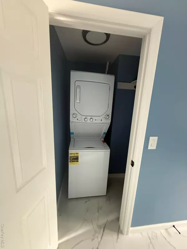 Bethpage, NY 11714,25 Martin RD