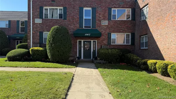 1807 Shipley AVE #2, Valley Stream, NY 11580