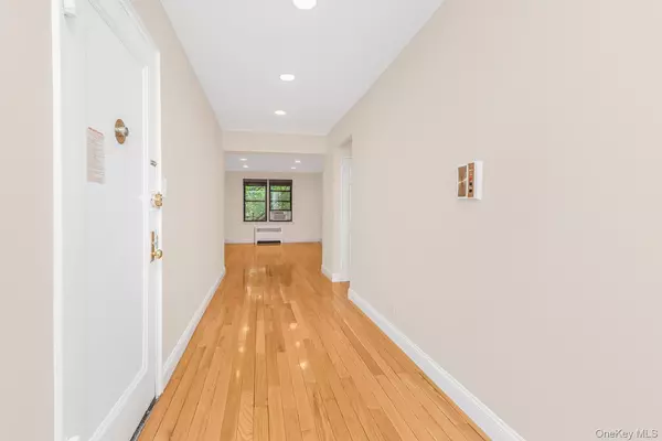 Bronx, NY 10463,3840 GREYSTONE #1K