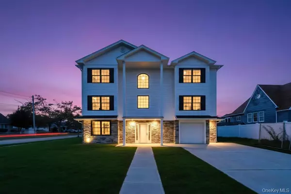 322 Miller AVE, Freeport, NY 11520