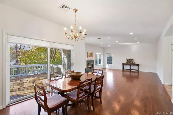 Somers, NY 10589,688 Heritage Hills #C