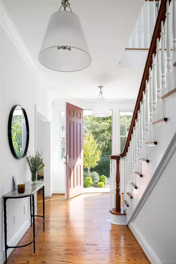 Southold, NY 11971,105 Waterview DR