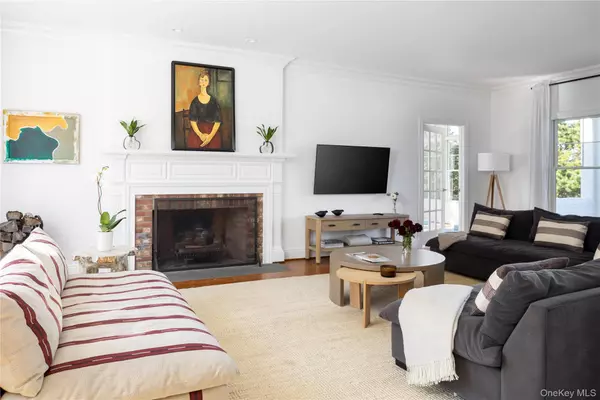 Southold, NY 11971,105 Waterview DR