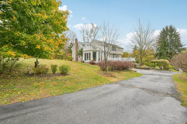 Monroe, NY 10950,2 Berry RD