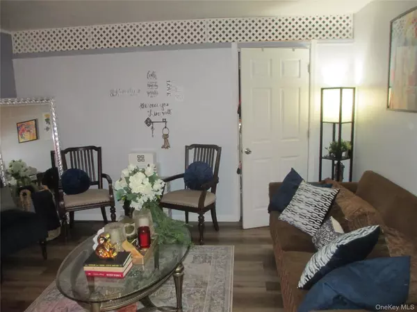 Pomona, NY 10970,31 Richard CT