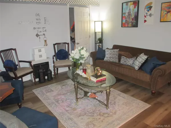 Pomona, NY 10970,31 Richard CT