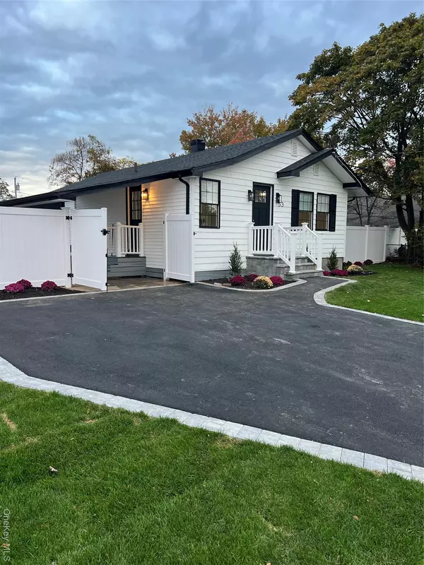 Central Islip, NY 11722,53 E Elm ST