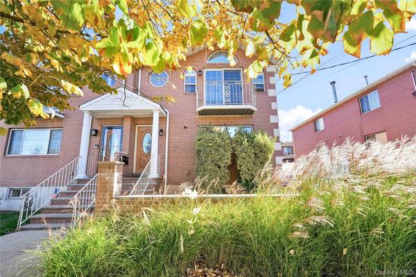 Forest Hills, NY 11375,88-20 70th Road