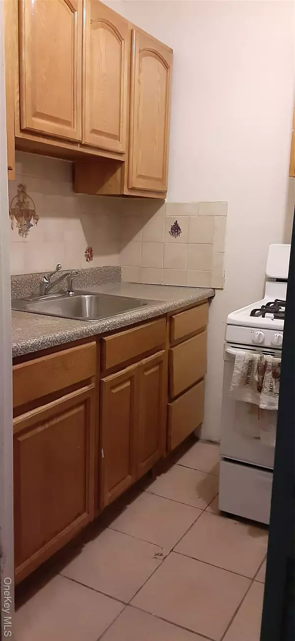 Bronx, NY 10467,814 Tilden ST #1A