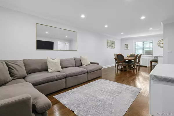 Eastchester, NY 10709,1245 California RD #b23