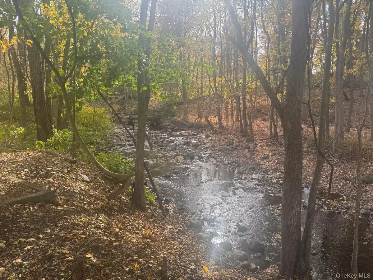 Walden, NY 12586,2637 State Route 208