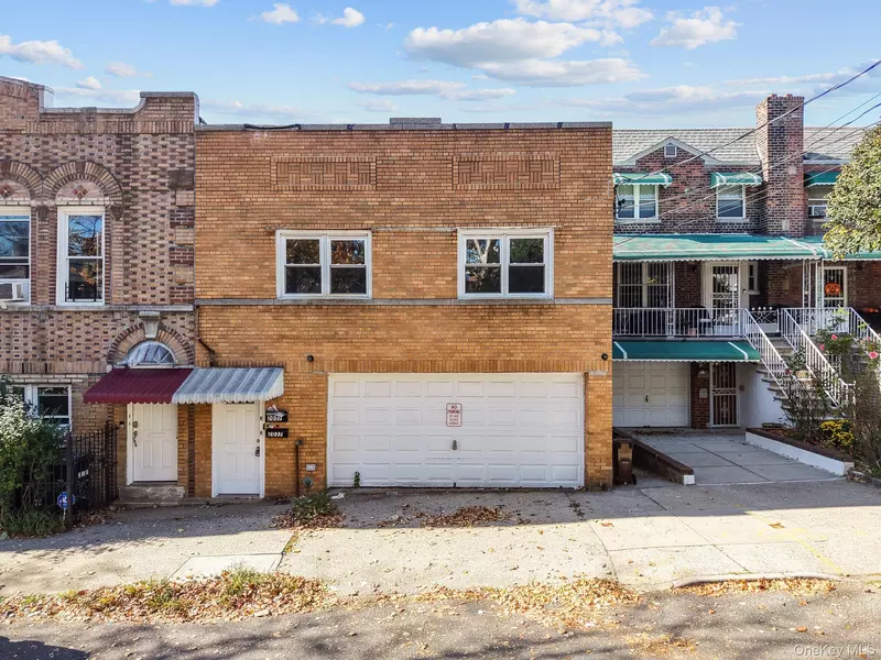 2037 Radcliff AVE, Bronx, NY 10462