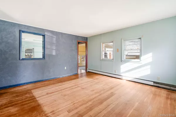 Pleasant Valley, NY 12569,453 Pine Hill RD