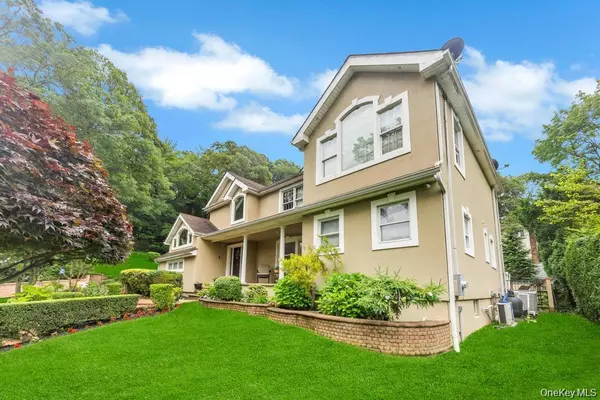 Woodbury, NY 11797,4 2nd ST