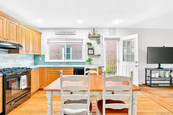 Harrison, NY 10528,158 Park AVE