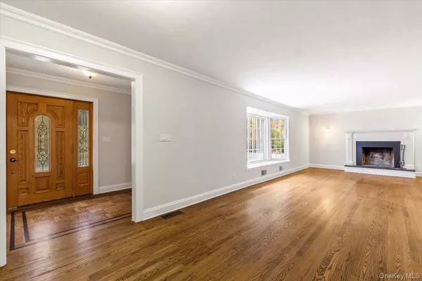 Bedford, NY 10506,110 Oliver RD