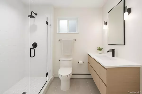 Forest Hills, NY 11375,11211 75th AVE #3