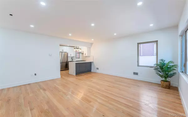 Bayside, NY 11361,4634 211th ST