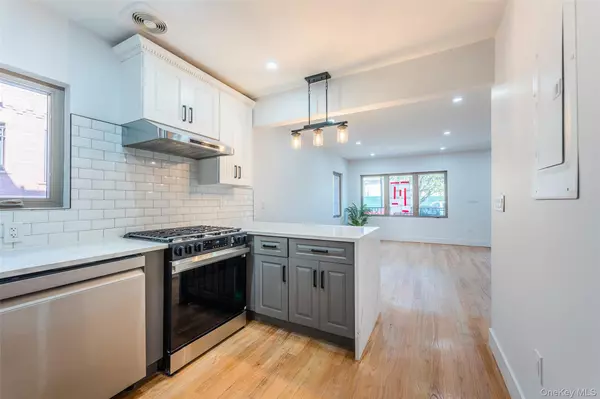 Bayside, NY 11361,4634 211th ST