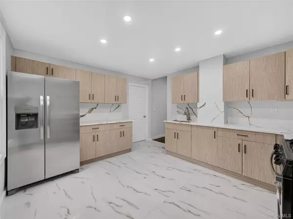 Suffern, NY 10901,17 W Maple AVE