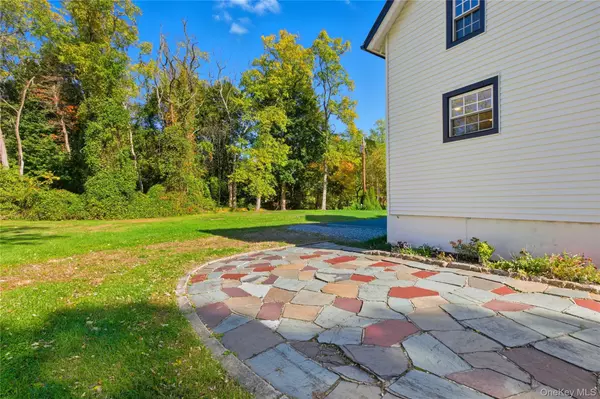 Armonk, NY 10504,39 Cox AVE