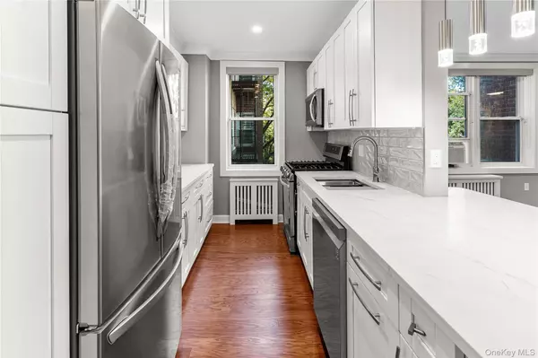 Bronxville, NY 10708,1133 Midland AVE #2C