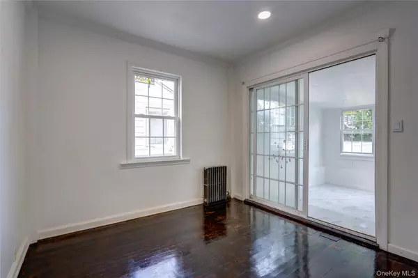 Laurelton, NY 11413,130-55 222nd ST