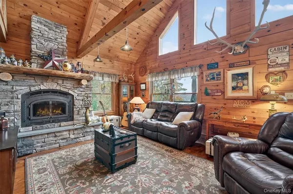 Barryville, NY 12719,129 Hallock RD