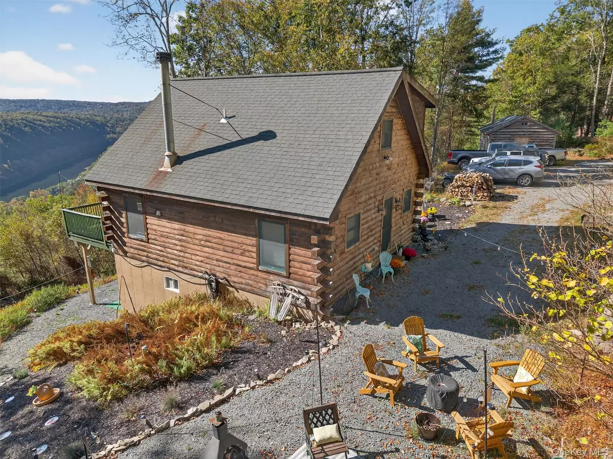 Barryville, NY 12719,129 Hallock RD