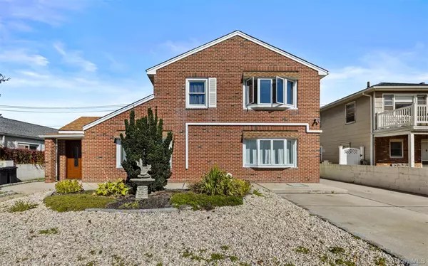 539 W Park AVE #2, Long Beach, NY 11561