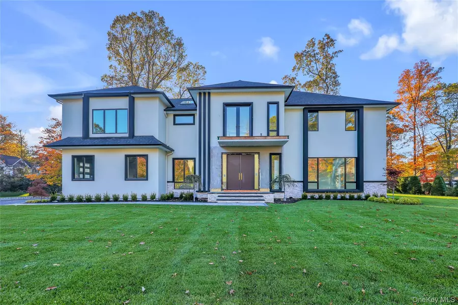 17 Wallenberg CIR, Monsey, NY 10952