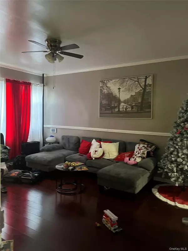 Bronx, NY 10468,2393 Walton AVE