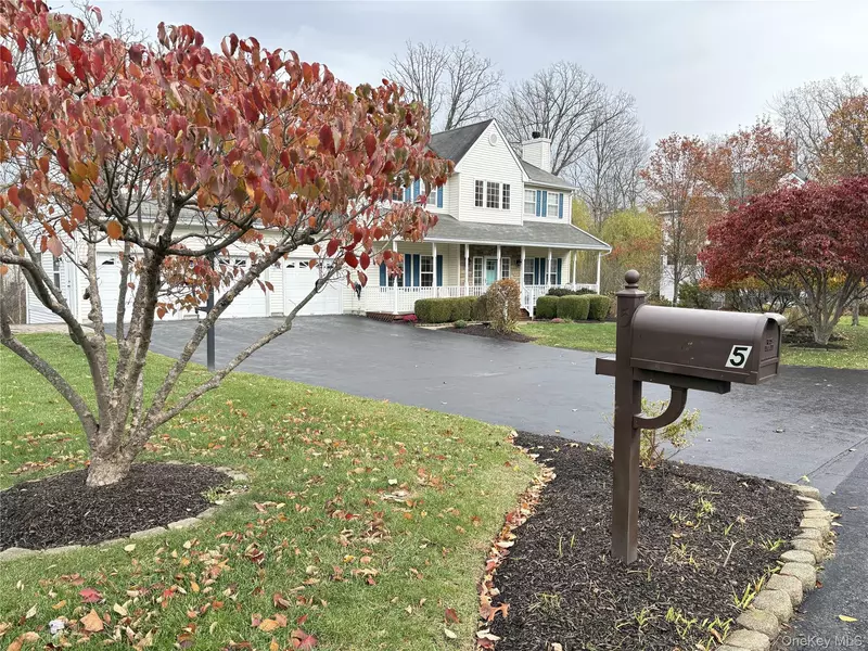5 Juniper WAY, Wappingers Falls, NY 12590