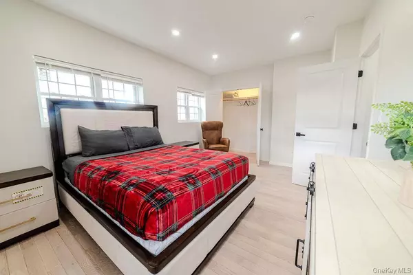 Mount Vernon, NY 10550,327 Mundy LN