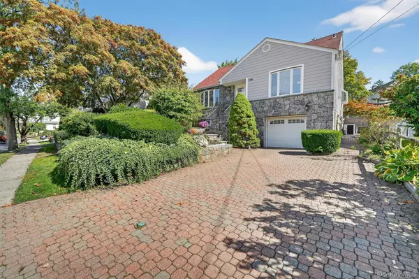 Tuckahoe, NY 10707,268 Marbledale RD