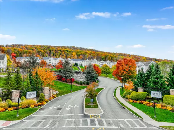 Fishkill, NY 12524,919 Saratoga LN